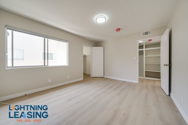 Building Photo - 1035 Hayworth Ave