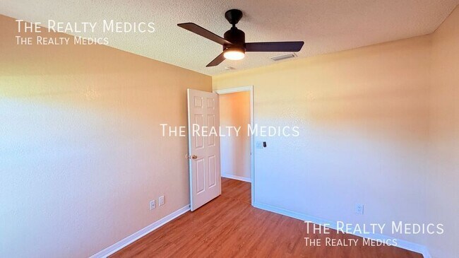 Building Photo - 20515 Macon Pkwy