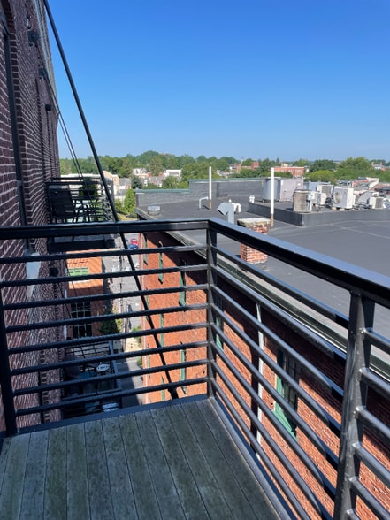 Building Photo - 41 W Lemon St