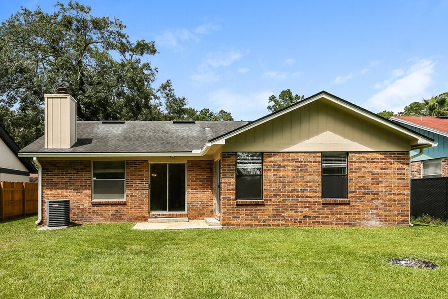 Building Photo - 1552 Shearwater Dr