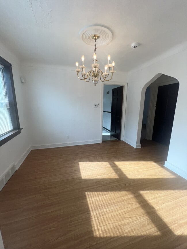 Building Photo - 8955 Mayfield Ct