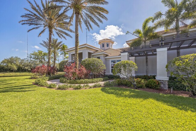 Building Photo - 5780 Saddle Trail Ln