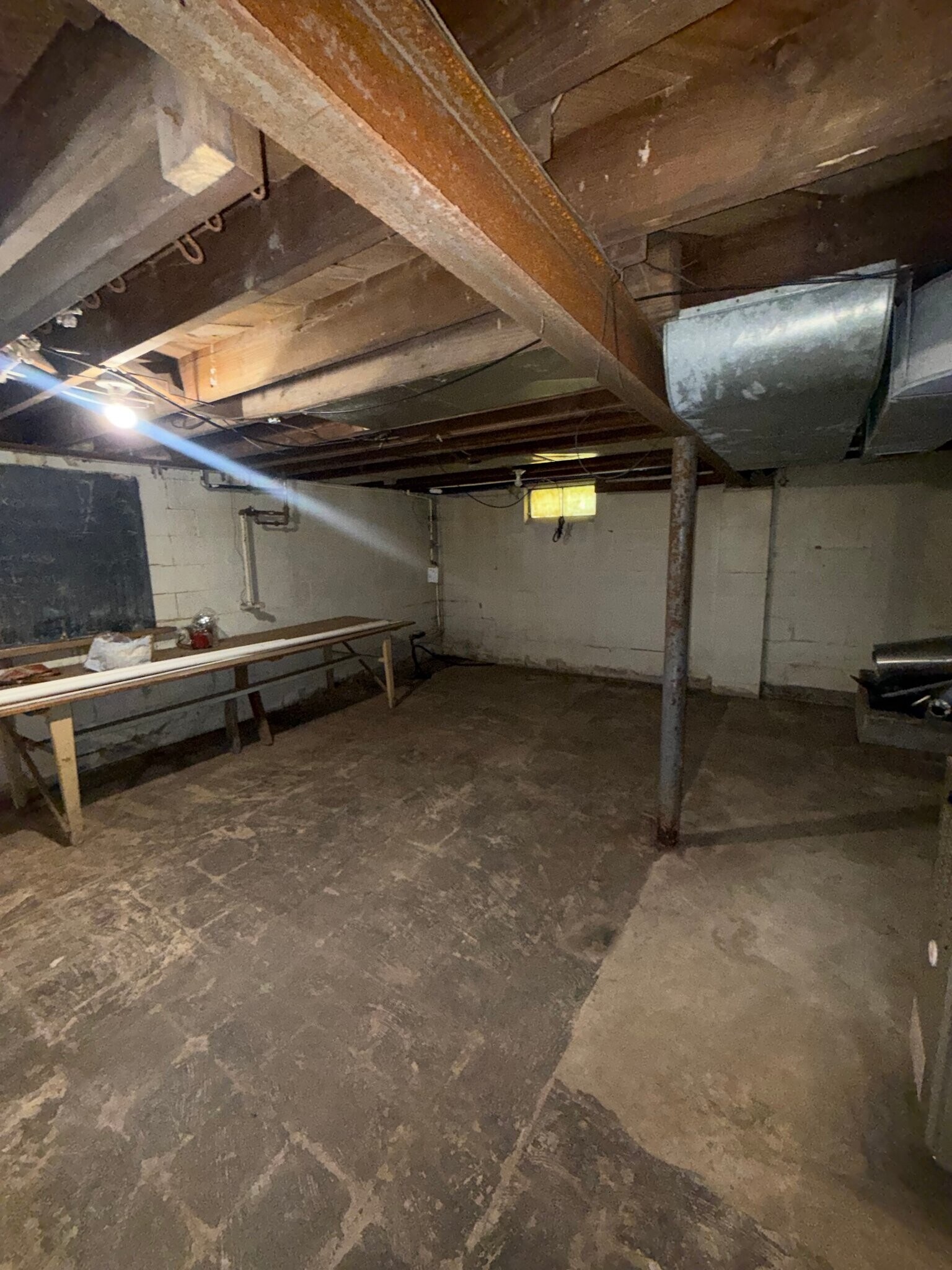 Building Photo - 411 W Marengo Ave