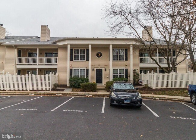 Building Photo - 10195 Ashbrooke Ct