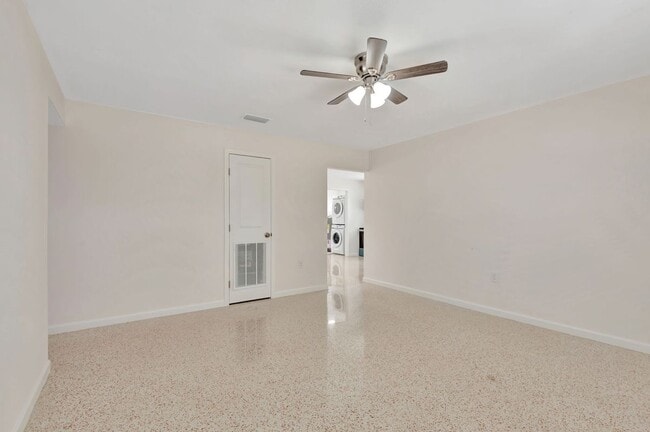 Building Photo - 4714 W Vasconia St