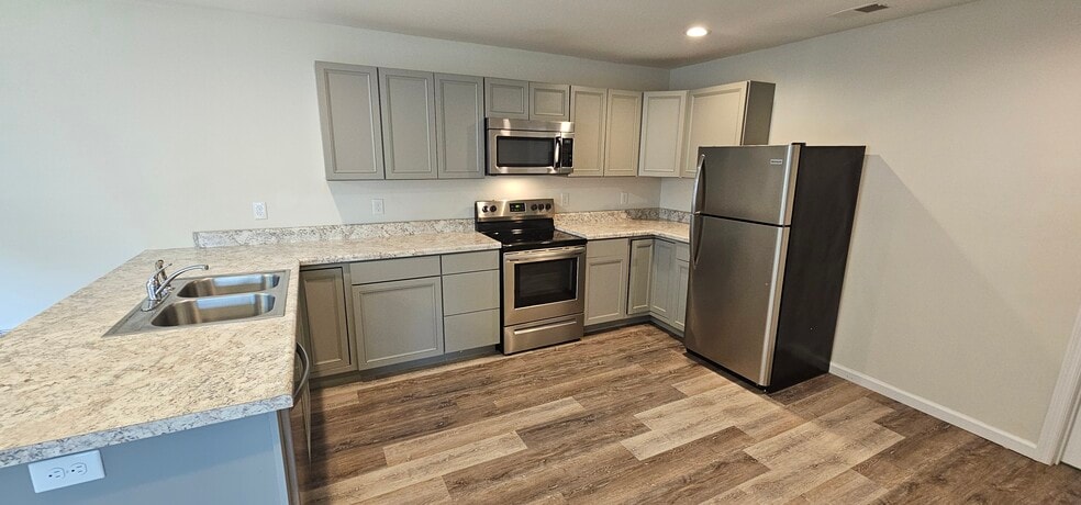 Building Photo - 8022 Wilburn Way