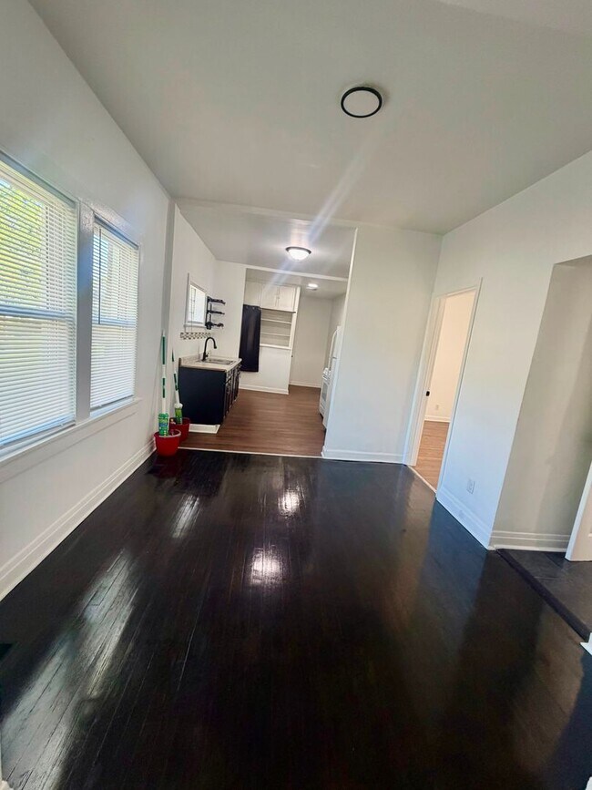 Building Photo - Newly Renovated 3 Bedroom • 1 Bathroom Home