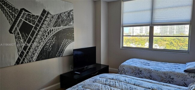 Building Photo - 2851 NE 183rd St