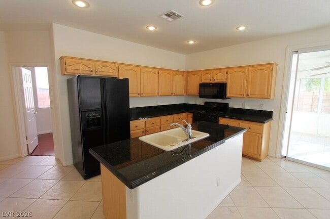 Building Photo - 8247 Azure Shores Ct