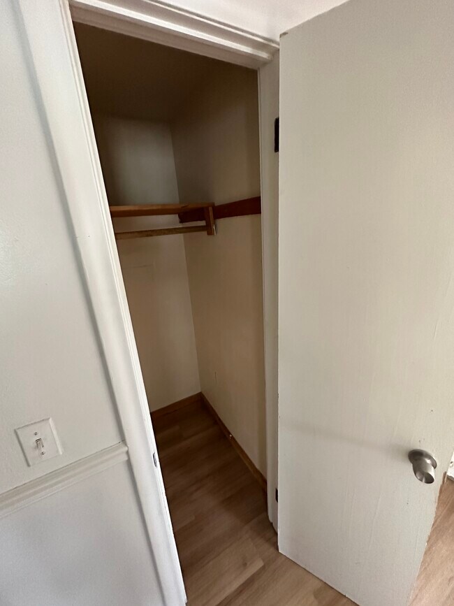 Building Photo - 150 Judd Ave