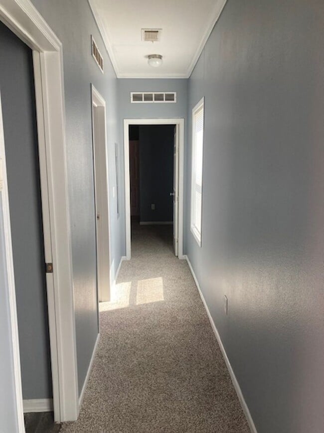 Building Photo - Gulfport 3 Bedroom
