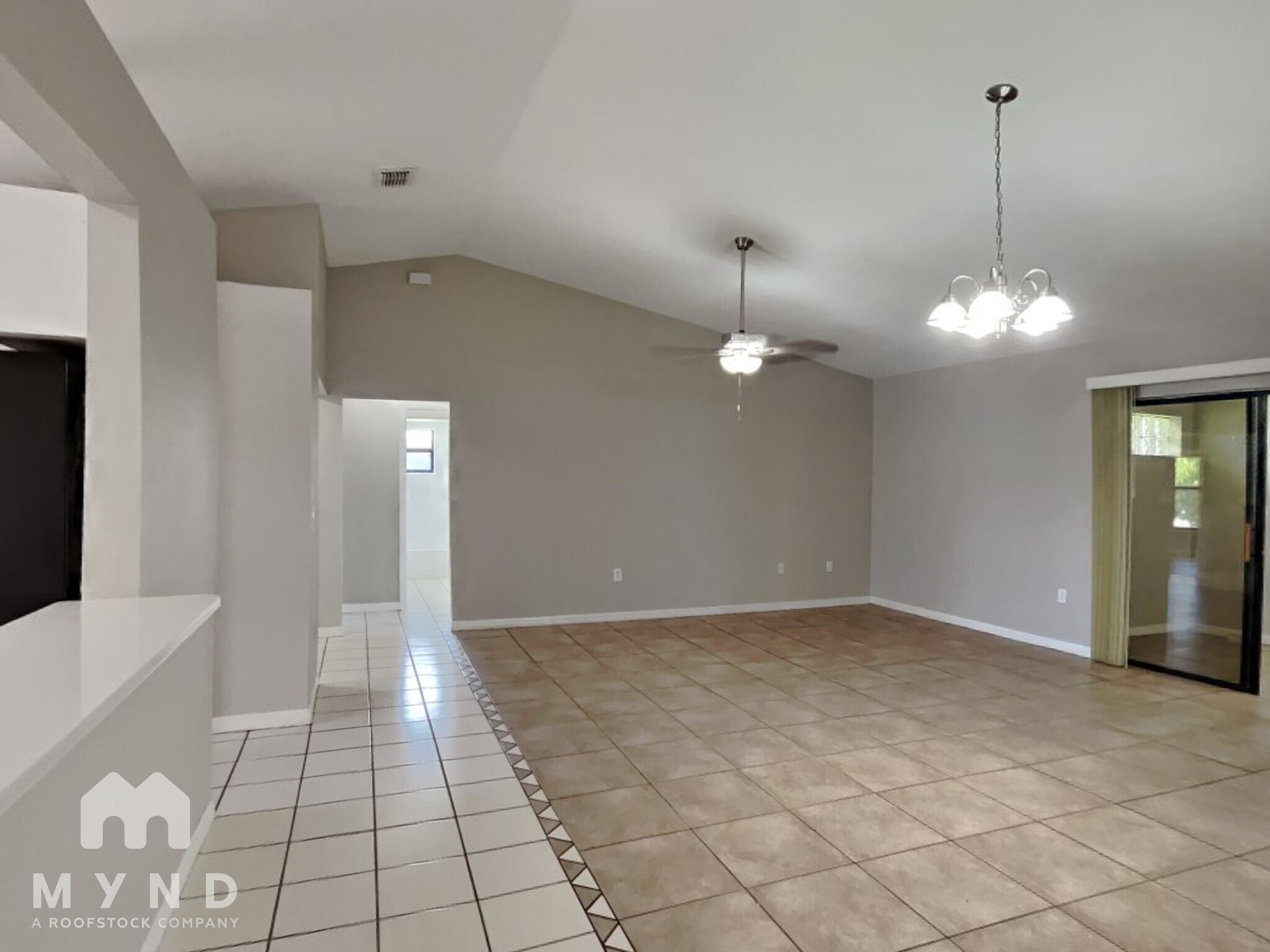 Building Photo - 530 Delido Way