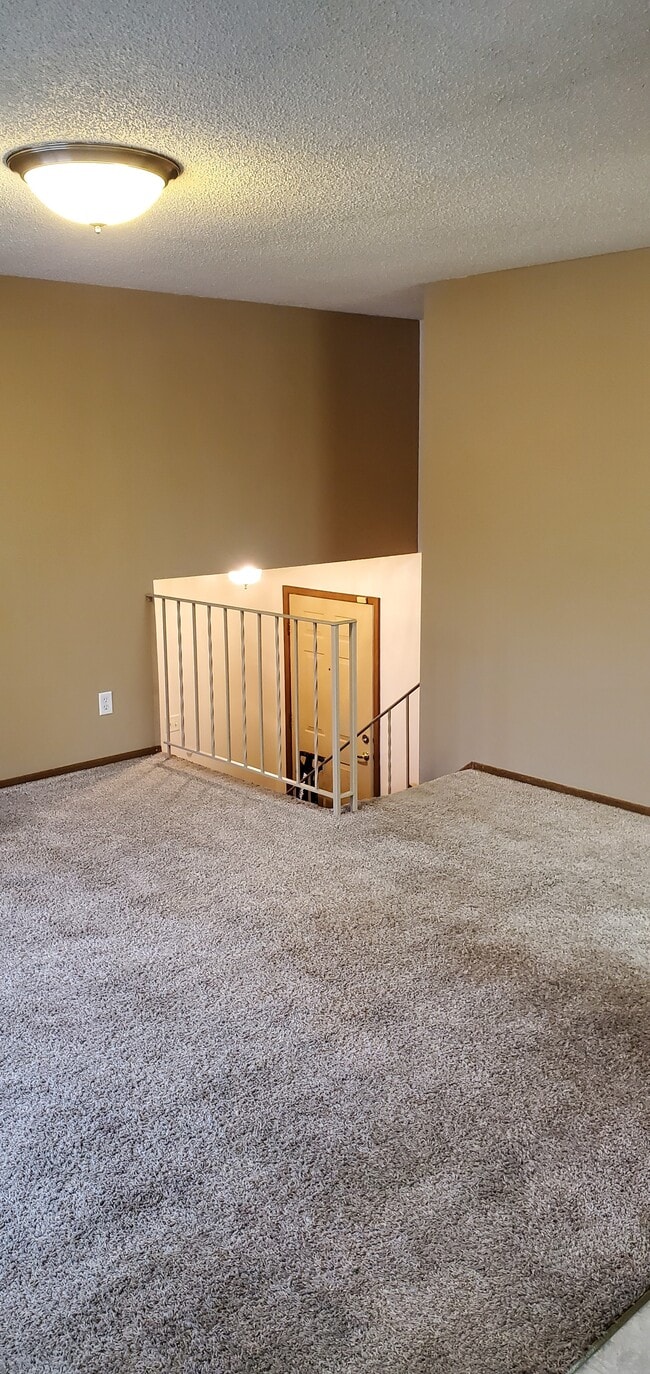 living room - 14619 Burnell Park Dr