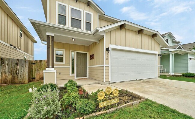 Building Photo - 336 Wapiti Rd