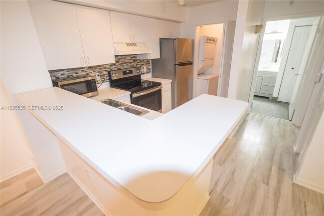 Building Photo - 12130 St.Andrews Pl