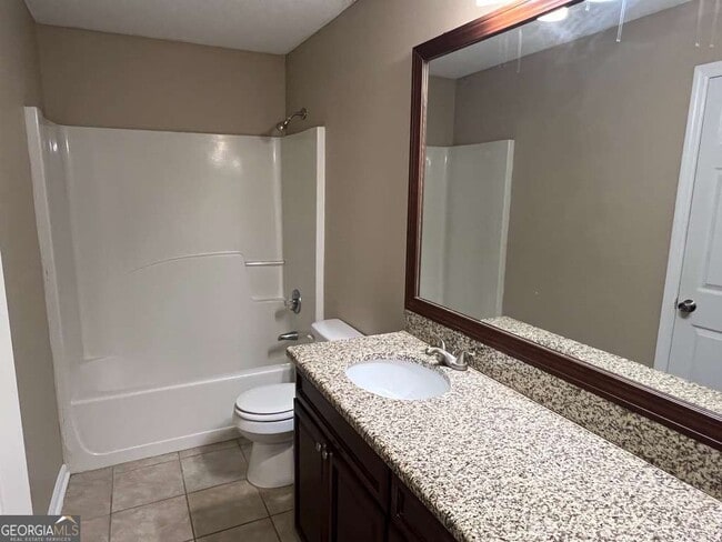 Building Photo - 202 Thompson Ct