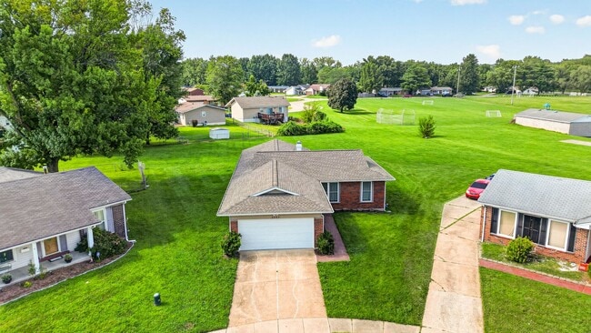 Building Photo - 3689 Whispering Woods Dr