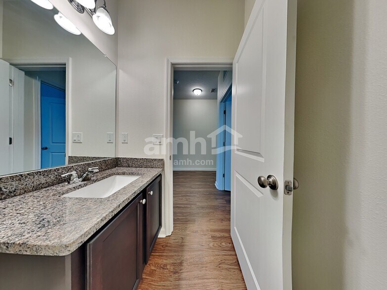 Building Photo - 11512 Victory Bay Ln