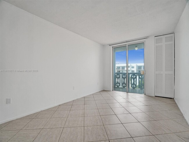 Building Photo - 8233 Harding Ave
