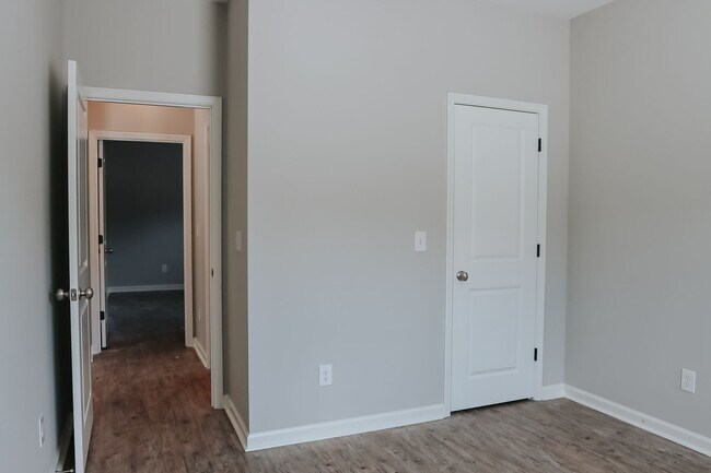 Building Photo - Family Home in Shelbi Place Available June 2026