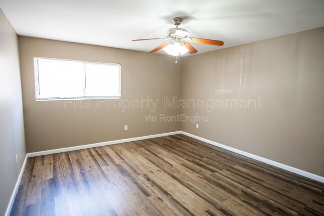 Building Photo - 940 Chadwick Dr