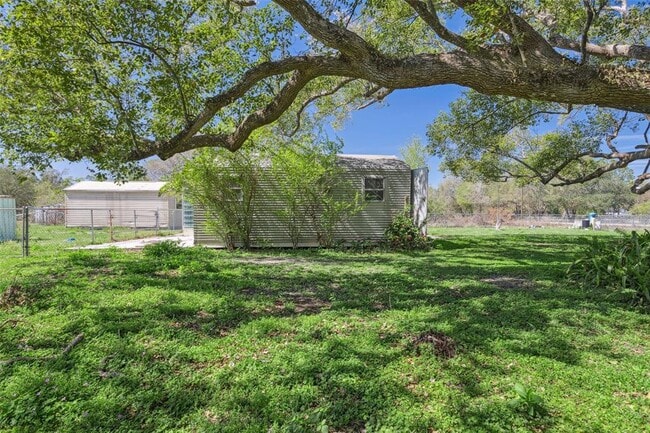 Building Photo - 33546 Chancey Rd