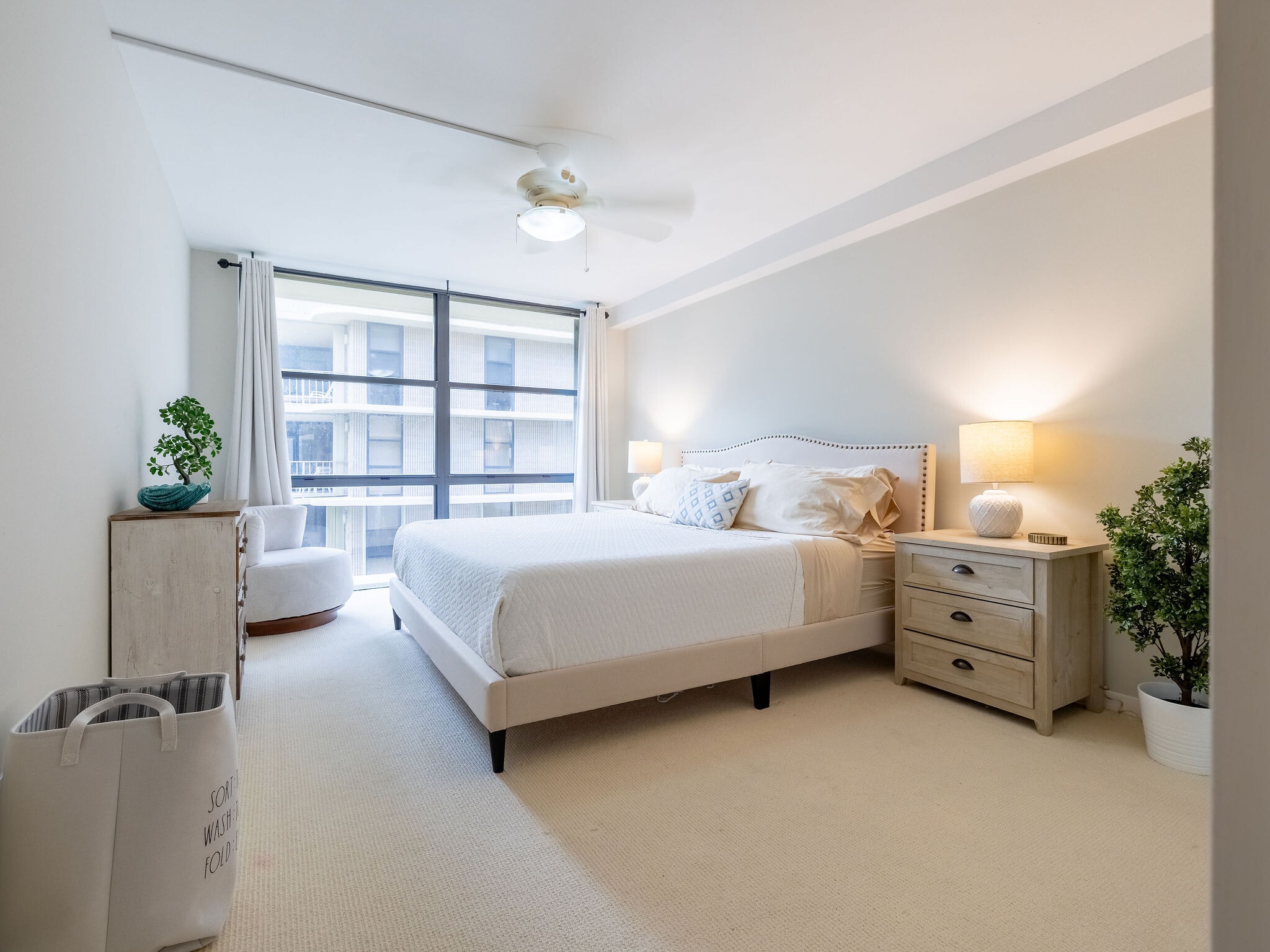 Building Photo - 3200 S Ocean Blvd