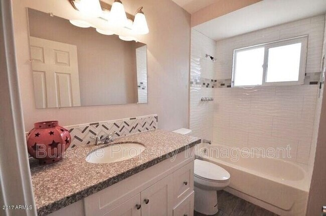 Building Photo - 3920 E Yale St