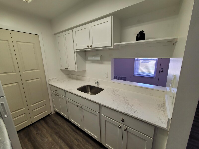 Building Photo - 4055 Puritan Ave