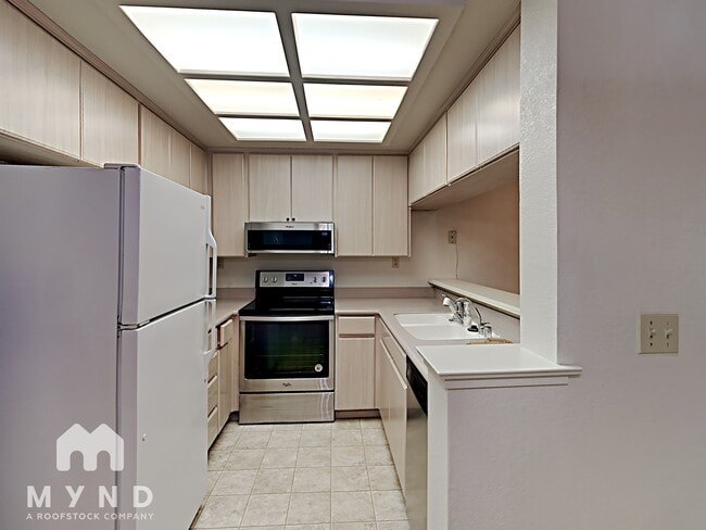 Building Photo - 2511 Fulton Square Ln
