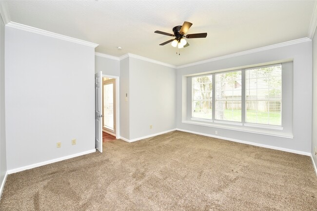 Building Photo - 3510 Water Locust Dr