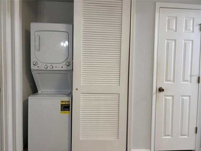 Building Photo - 575 Oakleaf Plantation Pkwy