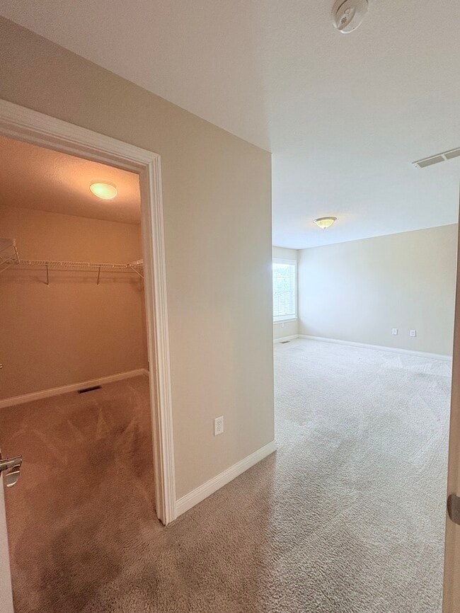 Building Photo - Charming 3 beds 2.5 baths in Columbus!