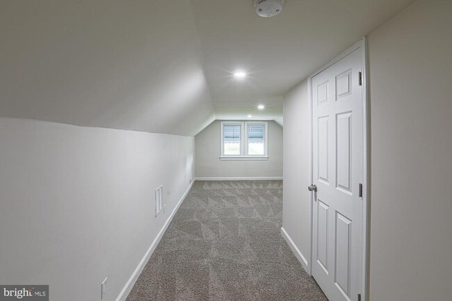Building Photo - 6512 Golden Ring Rd