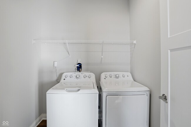 Building Photo - 16067 Loire Valley Dr