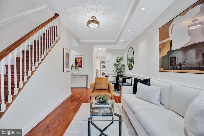 Building Photo - 1437 Duke St