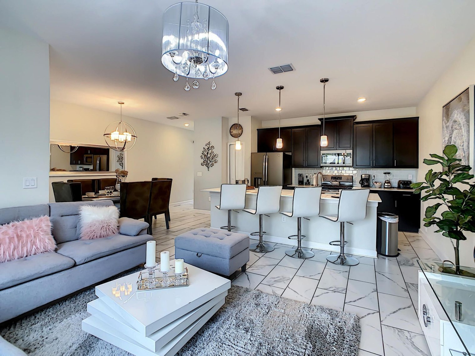 Building Photo - 580 Pebble Beach Dr