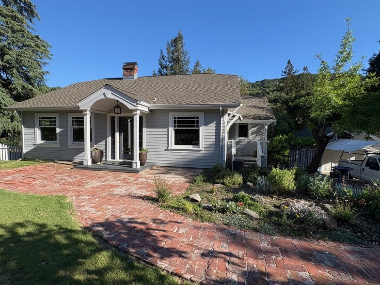 Building Photo - 21260 Almaden Rd