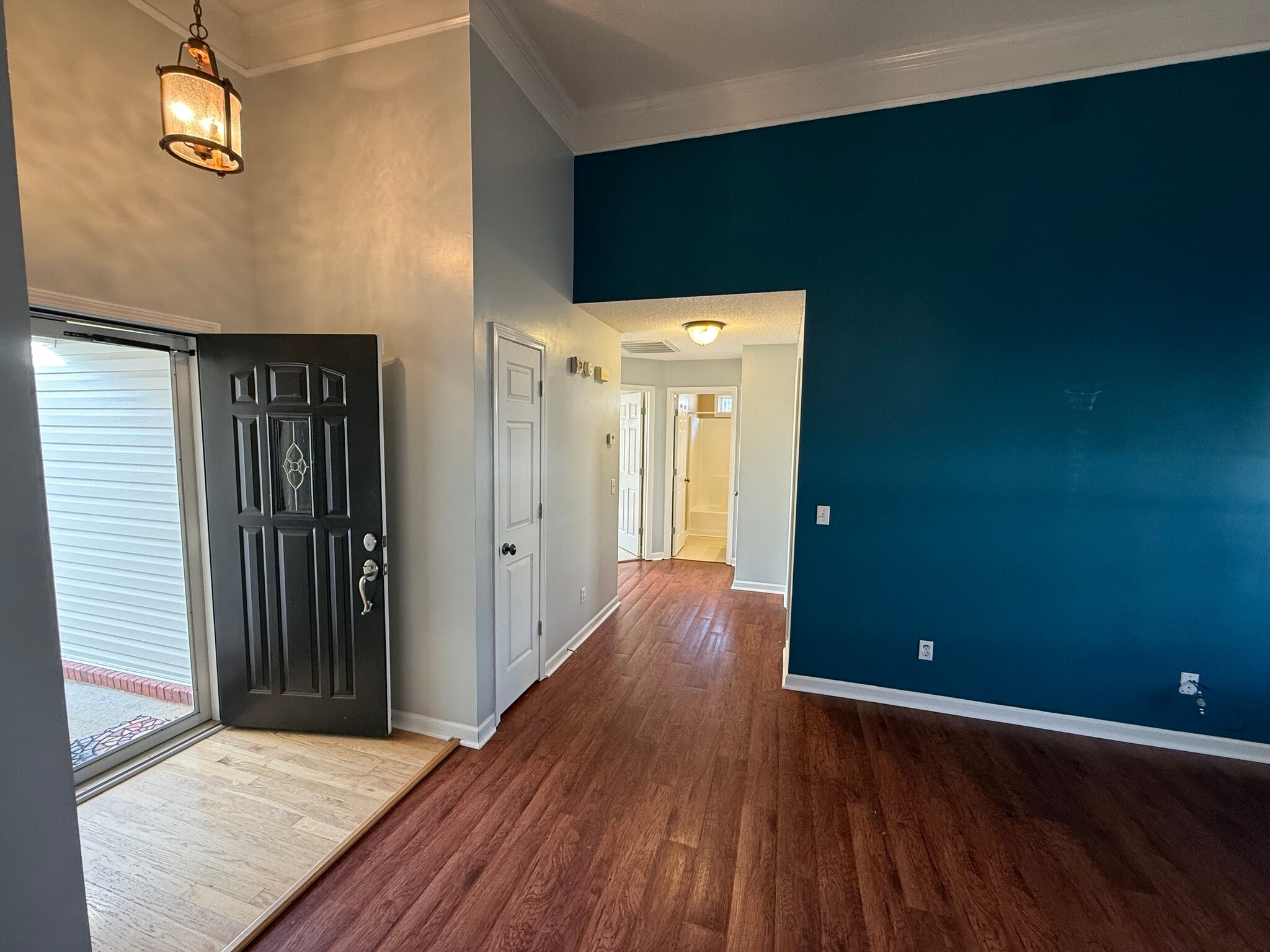 Building Photo - 100 Englewood Ct