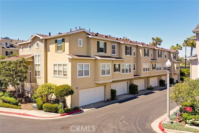 Building Photo - 6257 Pacific Pointe Dr