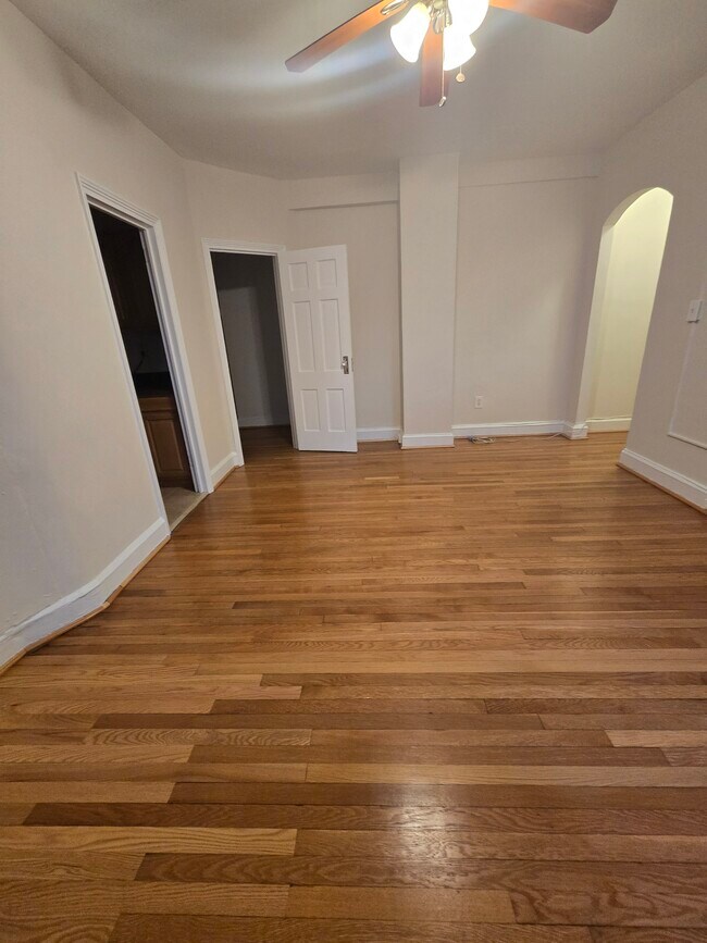 Building Photo - 1365 Kennedy St NW