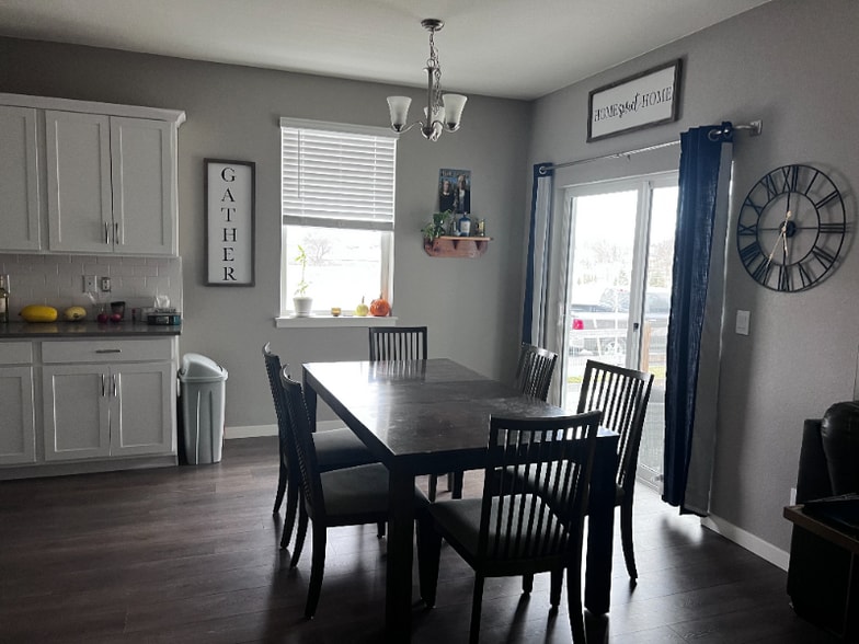 Building Photo - 4202 Fox Grove Dr