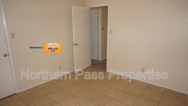 Building Photo - 6069 Bridalveil Dr