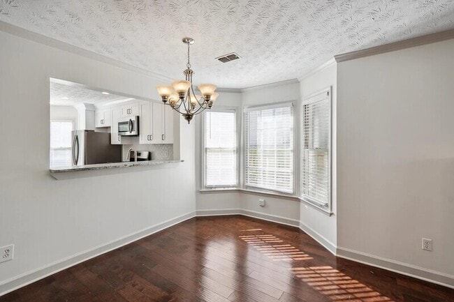 Building Photo - 401 Defoors Landing NW