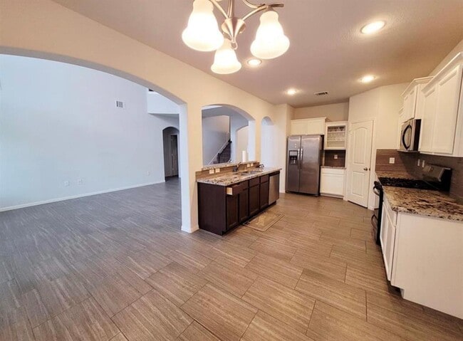 Building Photo - 14723 Garner Falls Trl