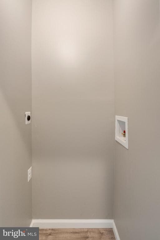 Building Photo - 945 Ashburton St