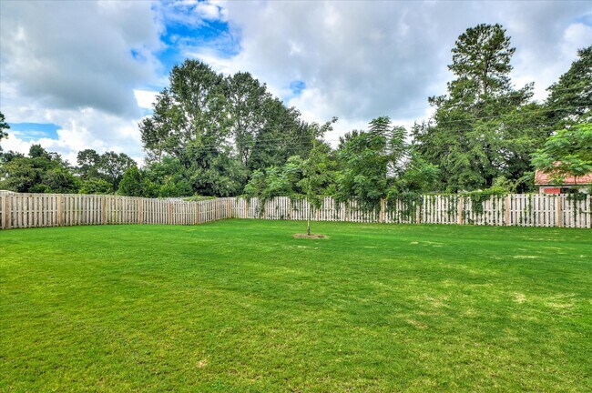 Building Photo - 7046-7046 Sideboard Xing