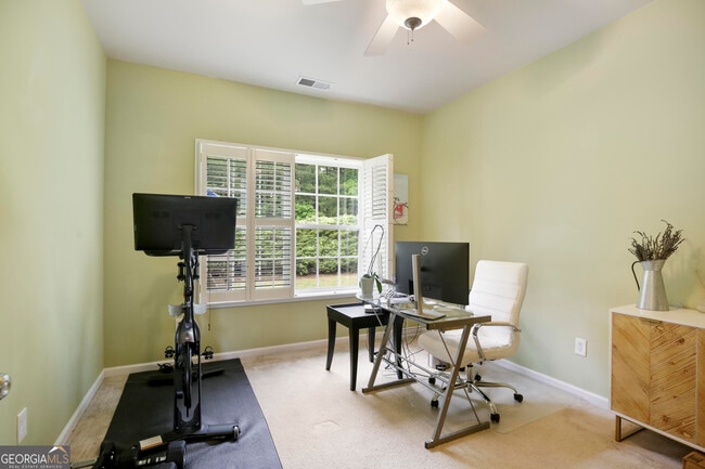 Building Photo - 1360 Silvergate Dr