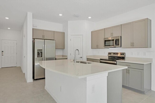 Building Photo - 15024 Cuzcorro Ct