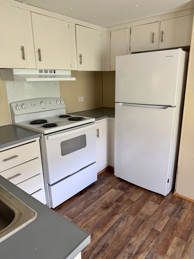 Building Photo - Mobile Home For Rent in Denver Area